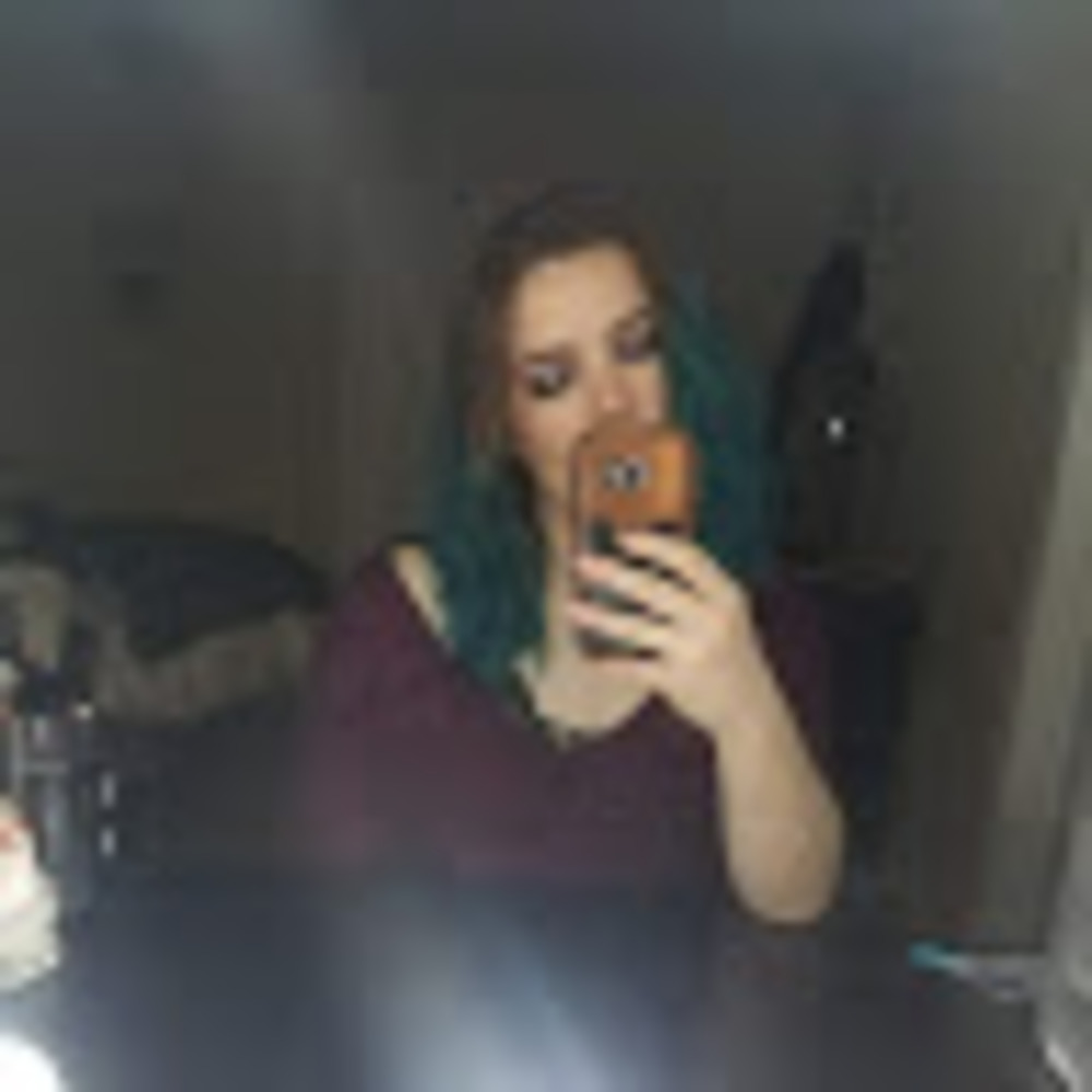 Meet your Posher, Lexie